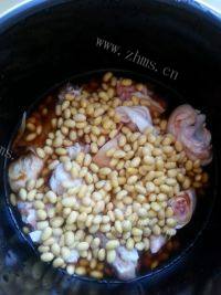 自制黄豆焖猪蹄做法图解3)