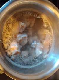 萝卜排骨汤做法图解4)
