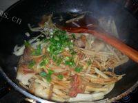 家常菜凉薯炒肉做法图解5)