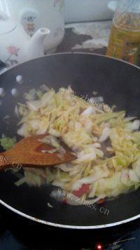 开胃的酸辣手撕包菜做法图解6)