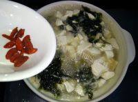 家常菜三鲜豆腐汤做法图解9)