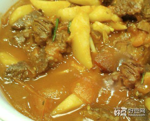 牛肉炖土豆柿子