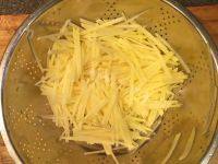 家常菜芹菜炒土豆丝做法图解5)