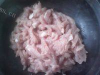 易做的杏鲍菇炒肉片做法图解3)