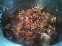 香浓牛肉炖土豆胡萝卜做法图解1)