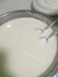 自制无水蛋糕做法图解4)