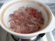 腊肉煲仔饭做法图解10)