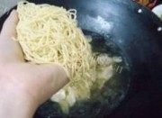 美味的家常云吞面做法图解2)