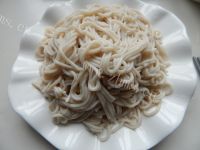 美味的黄瓜拌凉面做法图解3)