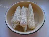 烙玉米浆饼的家常口味做法图解2)