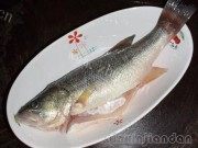 家常鲈鱼萝卜汤做法图解1)