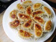 冰花煎饺做法图解14)