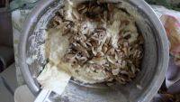 很有食欲的香蕉核桃蛋糕做法图解5)