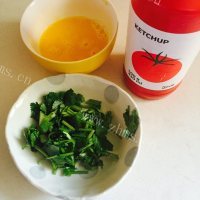 美味的西红柿蛋花汤做法图解2)