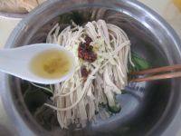 自己做的黄瓜拌豆皮做法图解4)