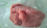 美丽的彩椒溏心蛋盅做法图解1)