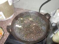 美味的紫菜瘦肉汤做法图解2)