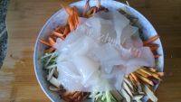 家常菜肉丝拉皮做法图解3)