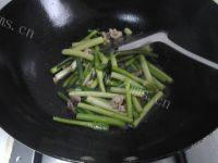 外婆做的蒜苗肉丝