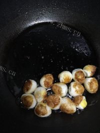 美味的虎皮鹌鹑蛋做法图解6)