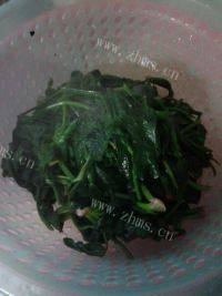 家常菜凉拌菠菜粉丝做法图解4)