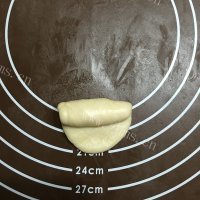 自制枣泥菊花酥做法图解15)