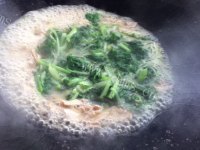 美味肉片烩小白菜做法图解6)