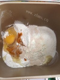 美味的金钱卷面包做法图解3)