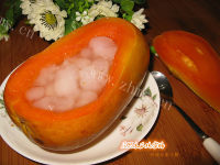 美味的木瓜炖雪蛤