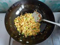 家常菜尖椒蛋炒饭