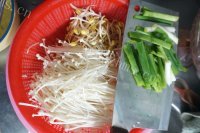 美味的蛋炒河粉做法图解2)