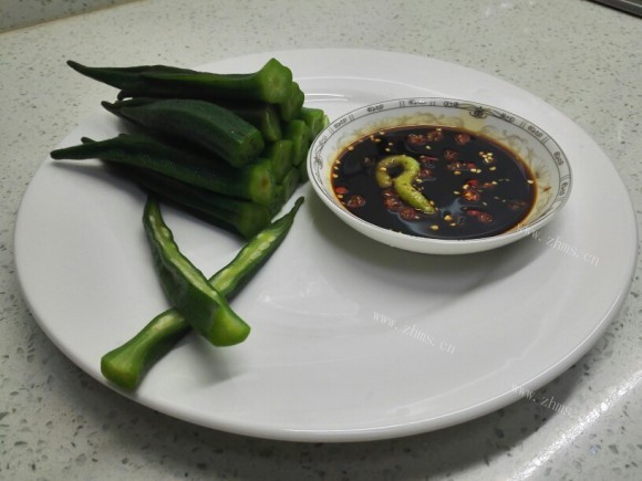 美味营养的白灼秋葵