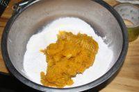 自己做的香酥南瓜饼做法图解3)