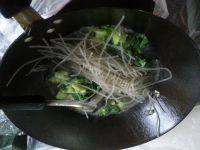 家常菜青菜粉丝做法图解6)