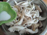 「DIY美食」椒盐蘑菇的做法图解五