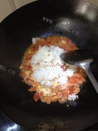 美味番茄蛋饭做法图解7)
