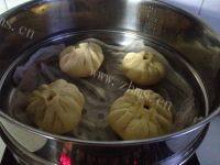 自制玉米面豆沙包做法图解9)