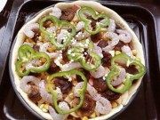 美味的鲜虾土豆香菇披萨做法图解6)