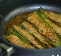 家常菜尖椒酿肉