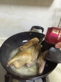 美味的啤酒鸭做法图解5)