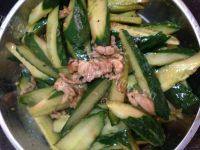 家常菜黄瓜炒肉