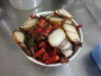 家常荷兰豆炒腊肉做法图解2)
