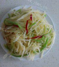 居家必备酸辣土豆丝做法图解9)