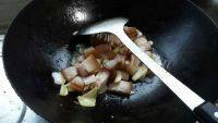 易做的红烧肉焖饭做法图解5)