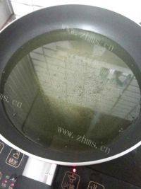 美味的炸排骨做法图解4)
