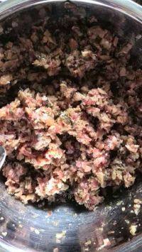 自制梅菜肉包做法图解7)