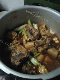 简易版酱汁排骨肉做法图解2)