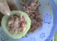 美味的瑶柱虾仁酿节瓜做法图解9)