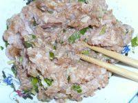 诱人猪肉馄饨做法图解3)