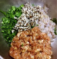 香飘十里的三鲜馄饨做法图解4)